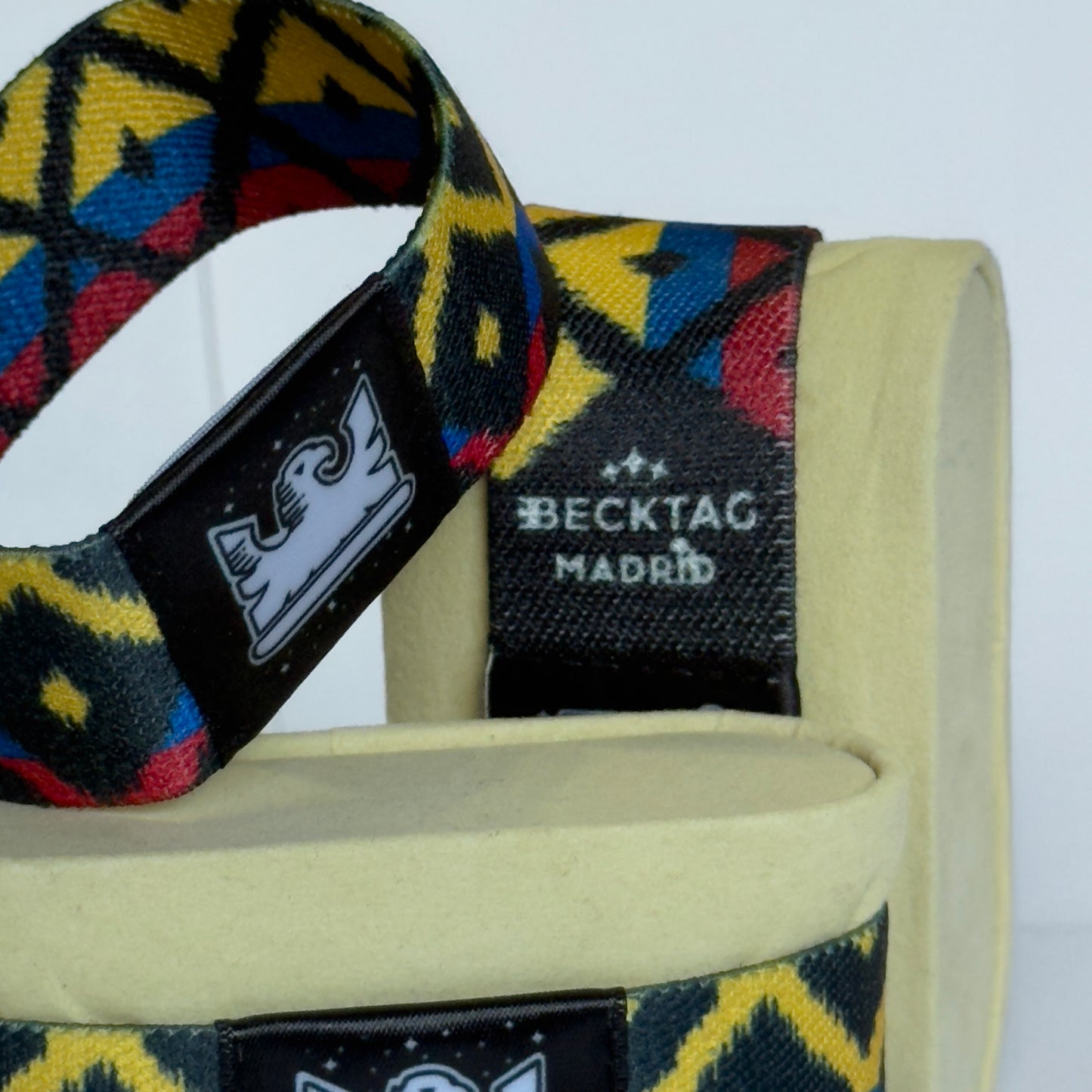 Pulsera inteligente Multicolor Matrix / Becktag Madrid