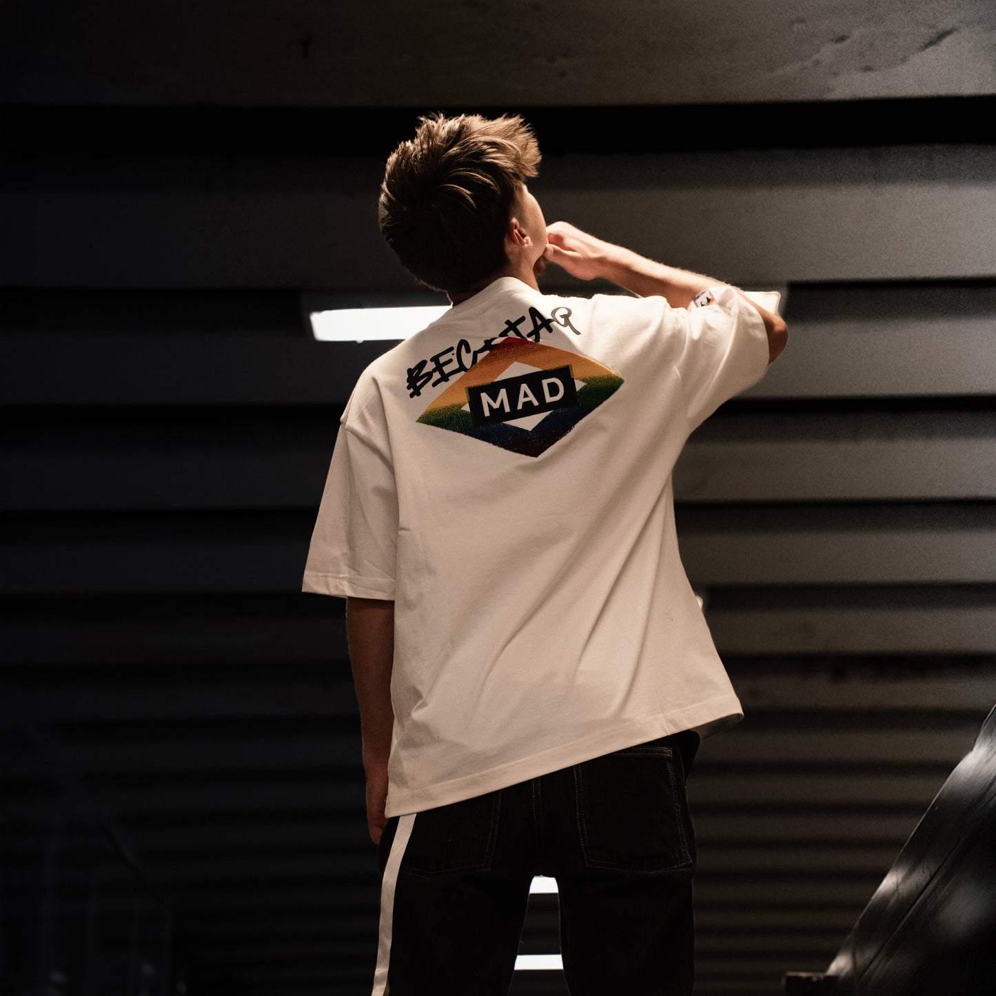 Camiseta VibeWave - LABEL Y